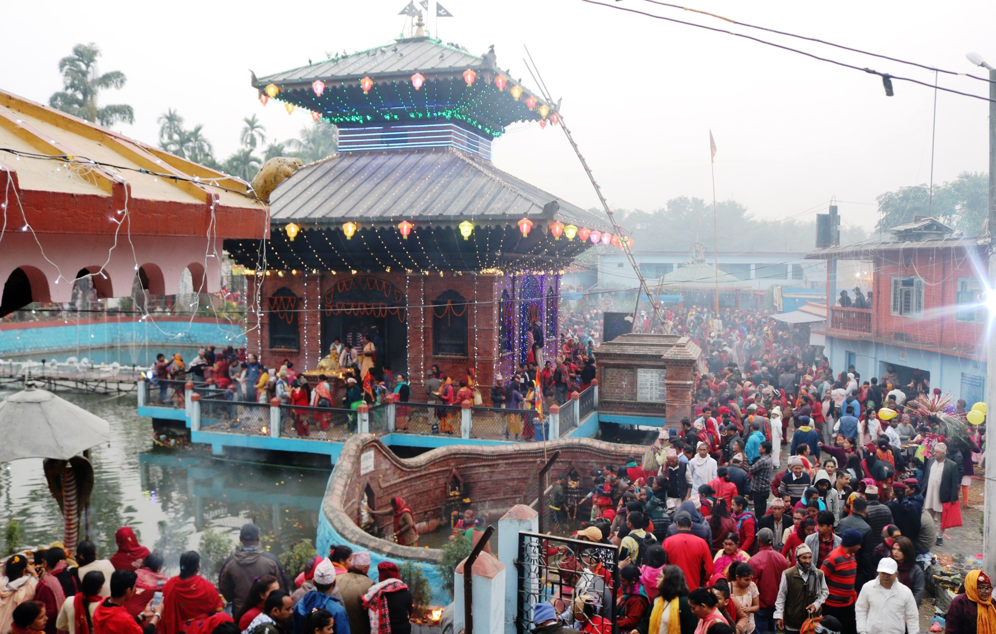 आज साउनको पहिलो सोमबार, देशभरका शिवालयमा श्रद्धालुको भीड