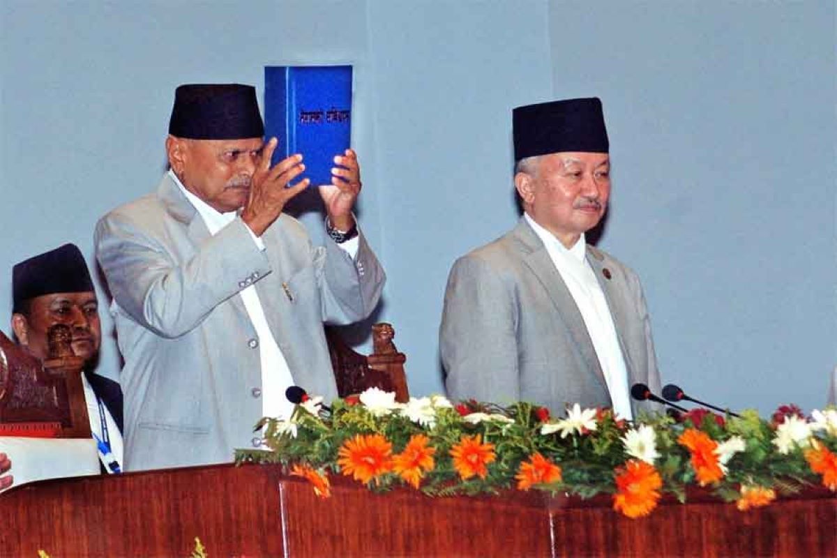 आज संविधान दिवस विविध कार्यक्रम गरी मनाइँदै