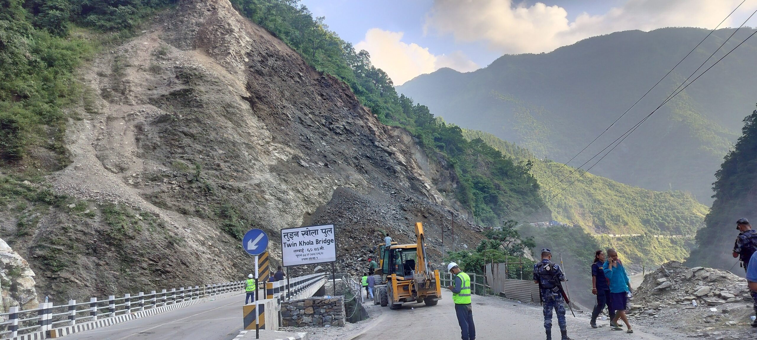मुग्लिन–नारायणगढ सडक पूर्ण रूपमा बन्द, यी हुन् वैकल्पिक सडकहरु