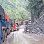जवाङ खोलामा सुक्खा पहिरो, मुग्लिन-काठमाडौँ सडक बन्द
