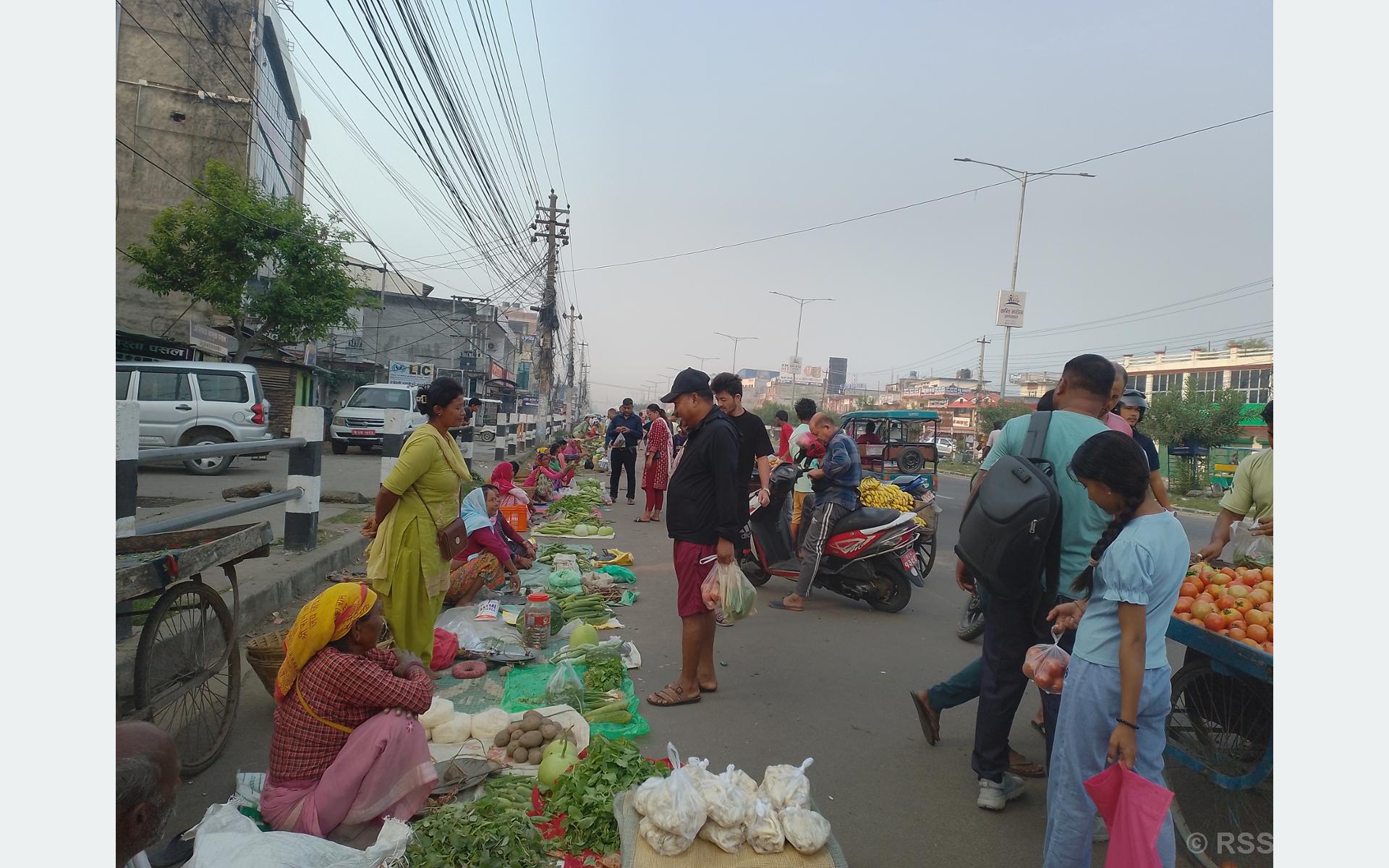 थारू महिलाको पौरख : नेपालगञ्जलाई अर्ग्यानिक स्वाद