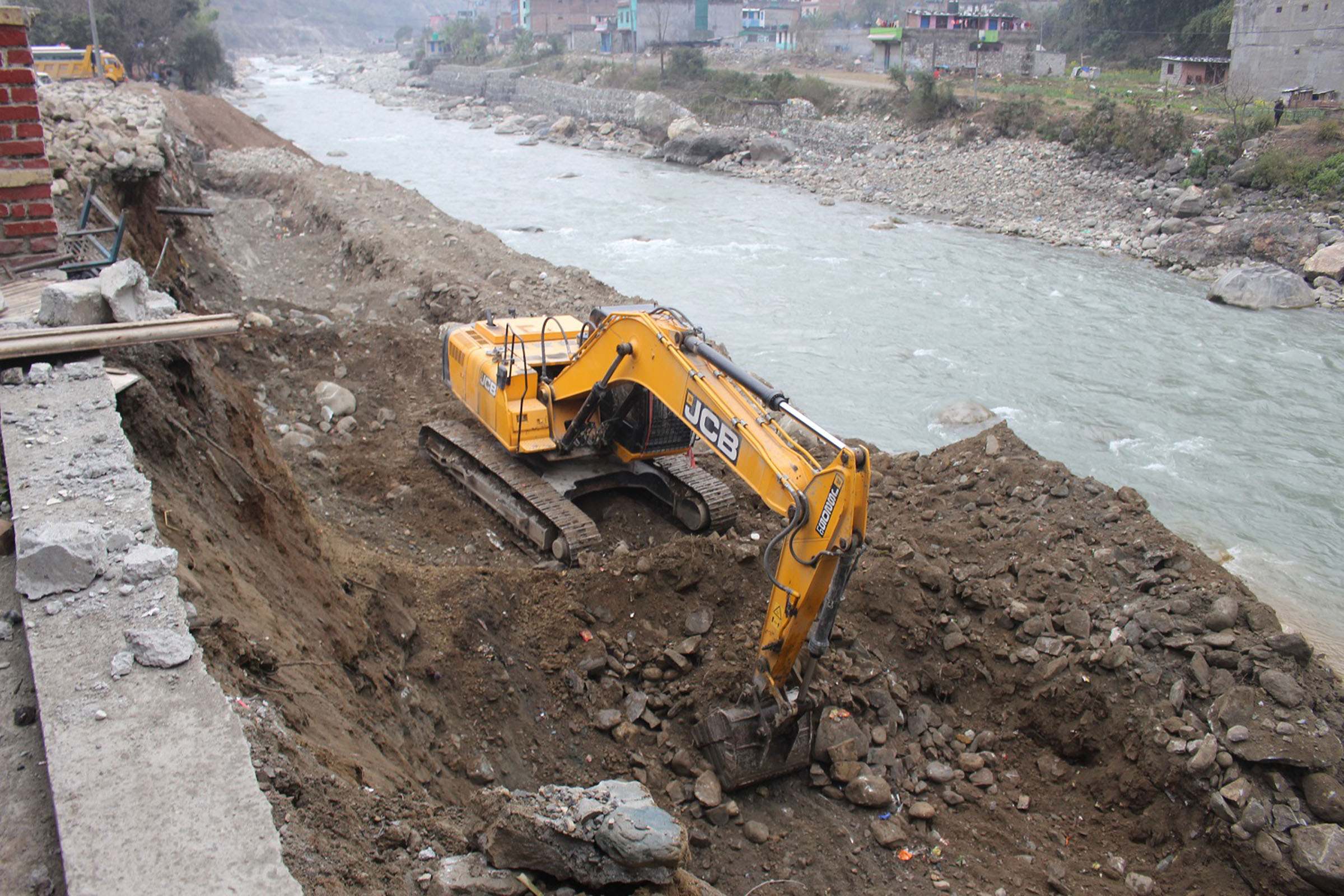 नदी कटान नियन्त्रण आयोजना निर्माण सुरु