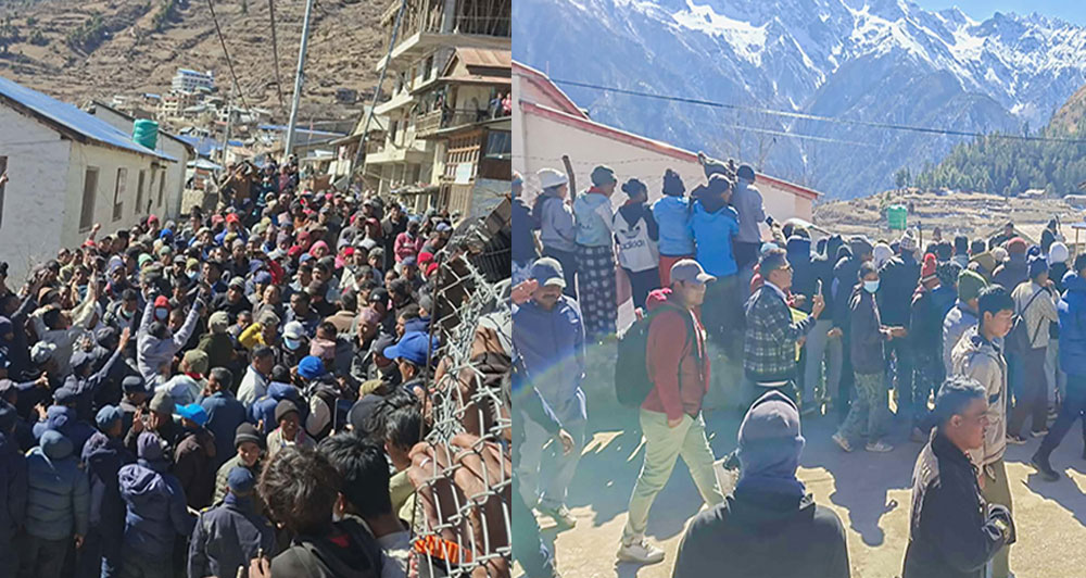 सेवा सुविधा थोरै भएको भन्दै हुम्लामा निर्वाचन प्रहरी आन्दोलित, जिल्ला प्रशासन कार्यालय घेरे