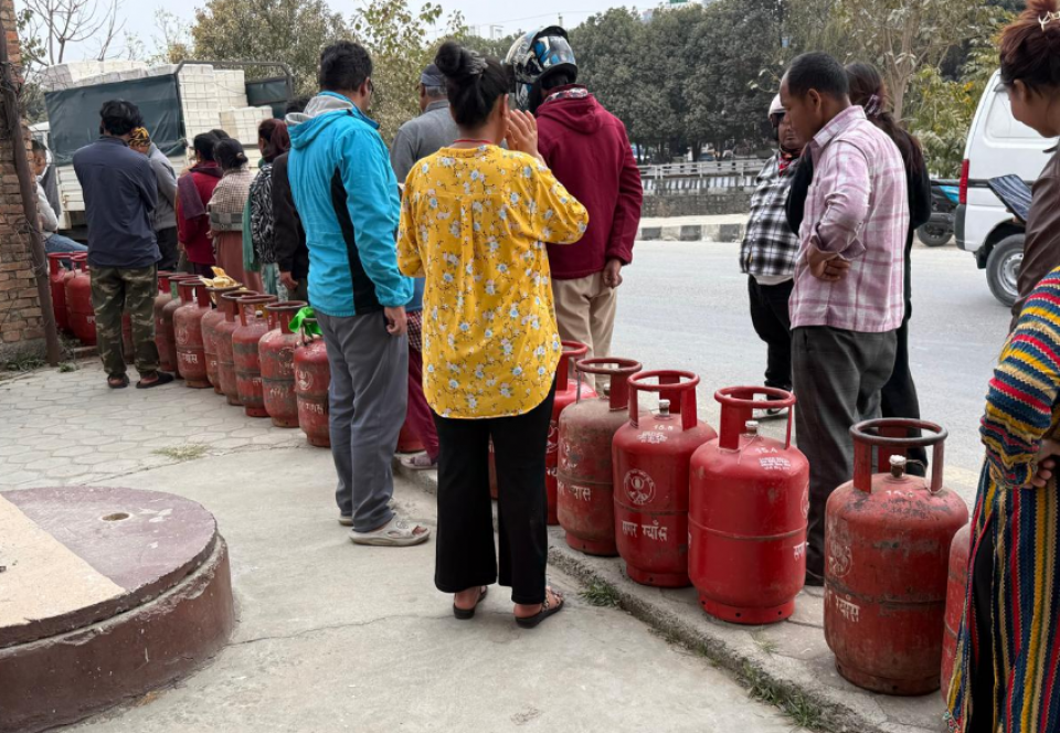 खाना पकाउने ग्यास अब आधा सिलिन्डर मात्रै वितरण गरिने